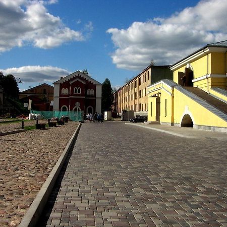 Picturesque Apartment Into Antique Fortress Daugavpils Phòng bức ảnh