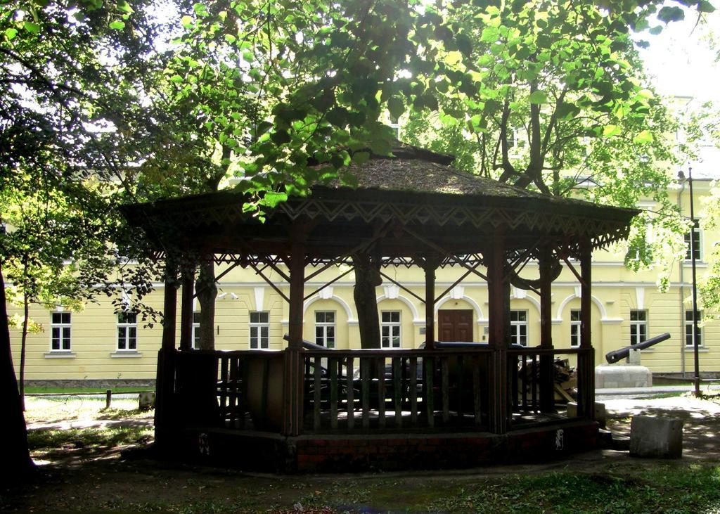 Picturesque Apartment Into Antique Fortress Daugavpils Phòng bức ảnh