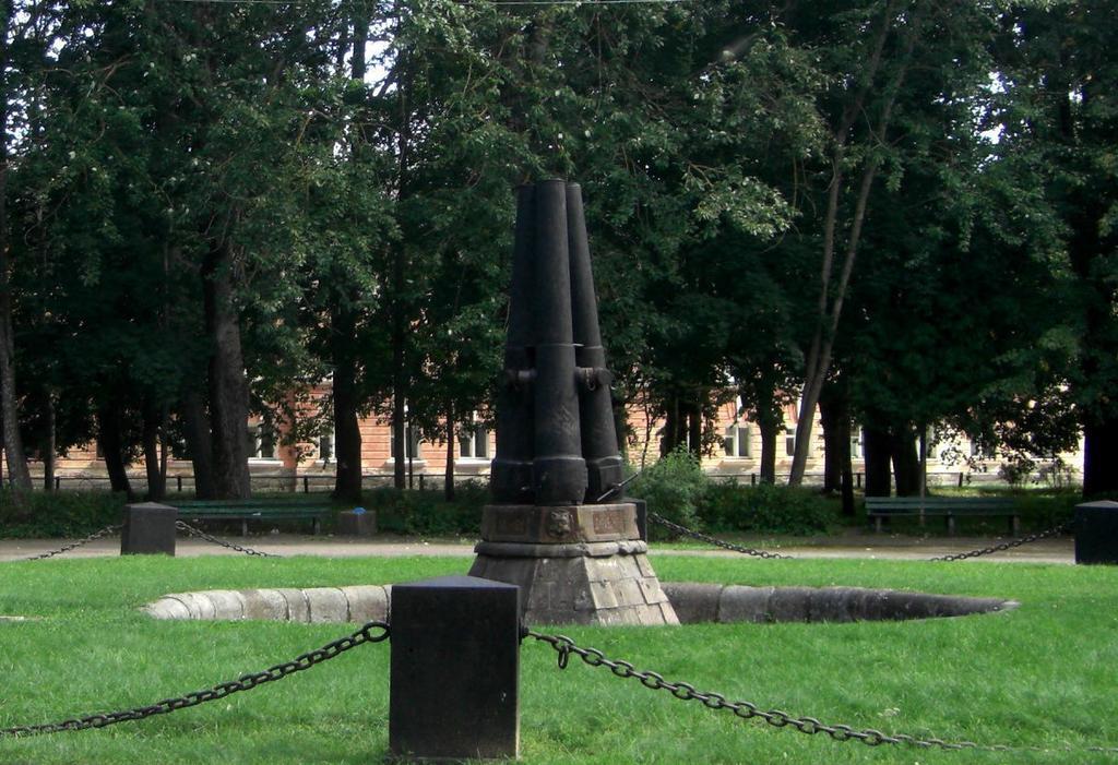 Picturesque Apartment Into Antique Fortress Daugavpils Phòng bức ảnh